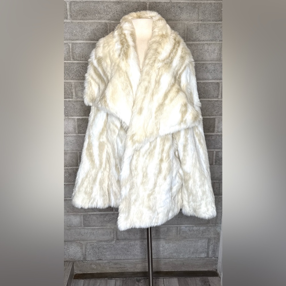 Donna Salyers Fabulous-Furs Ivory Faux Fur Coat Women’s 3X Plush Winter Jacket - Picture 3 of 13